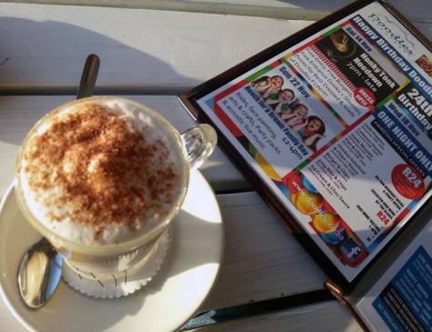 A latte at Doodles in Blouberg